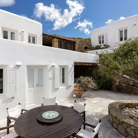 House Of The Moon@the Galaxy Mykonos